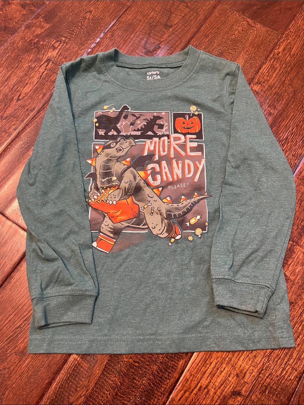 Halloween graphic tee